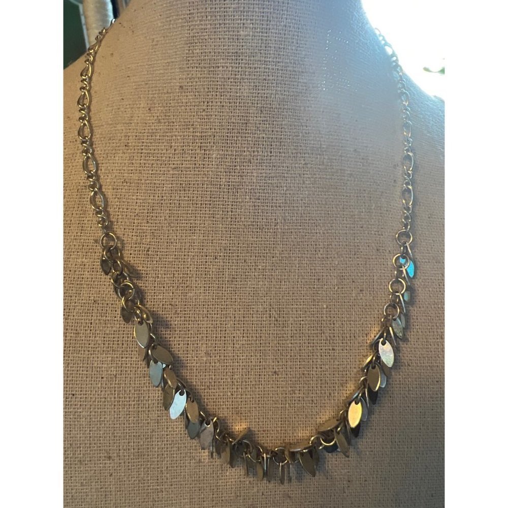 Avon Shimmering Droplets Necklace 15” Plus Extender Silver (2005)